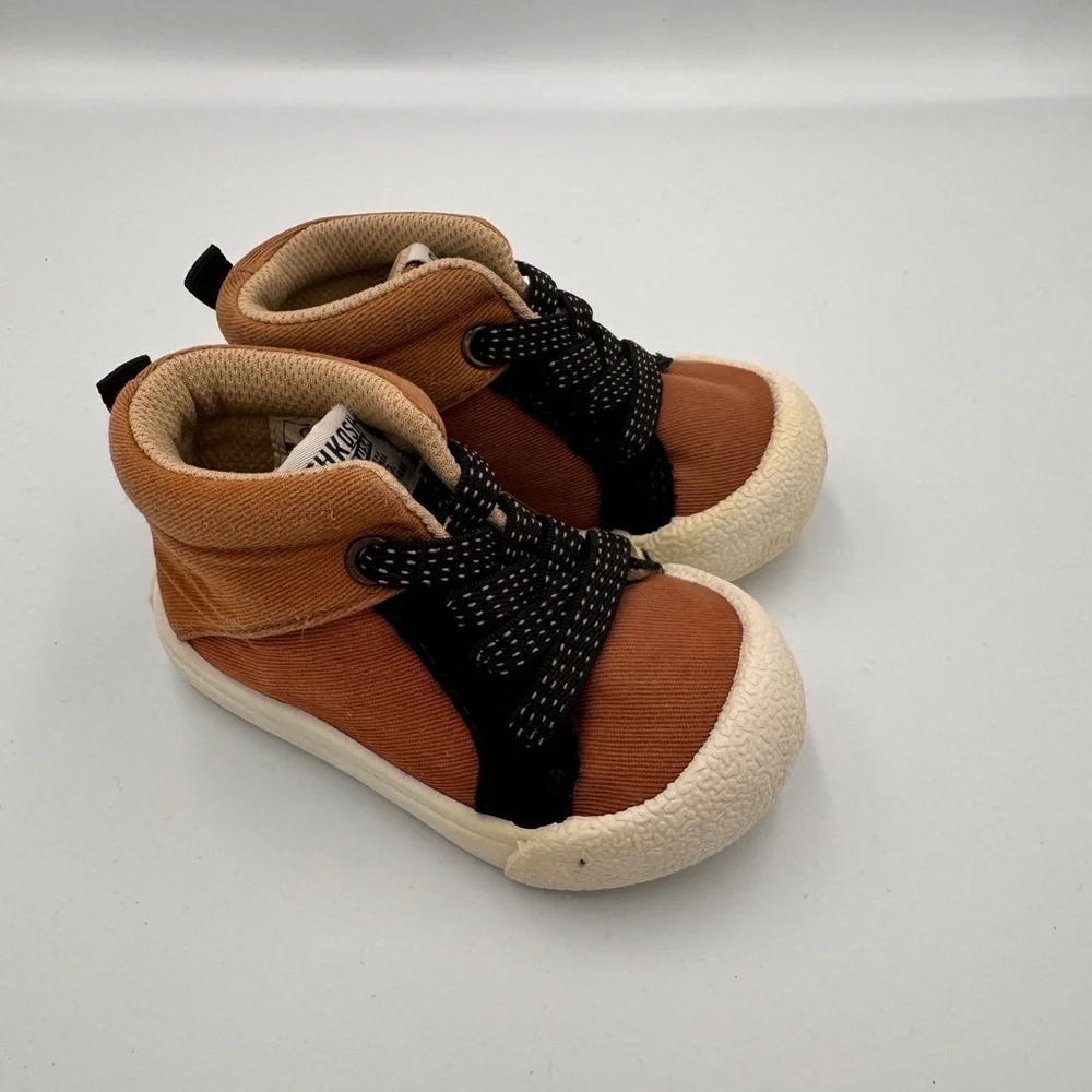 OshKosh B'gosh Toddler Size 4 Boys Girls Kids Brown Black HighTop Sneakers Shoes